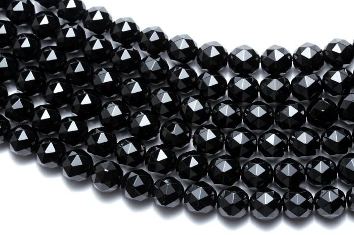 【AAAランク】モリオン(黒水晶)カットビーズ【10mm】半連(約20cm)〜 MOBMO-1013